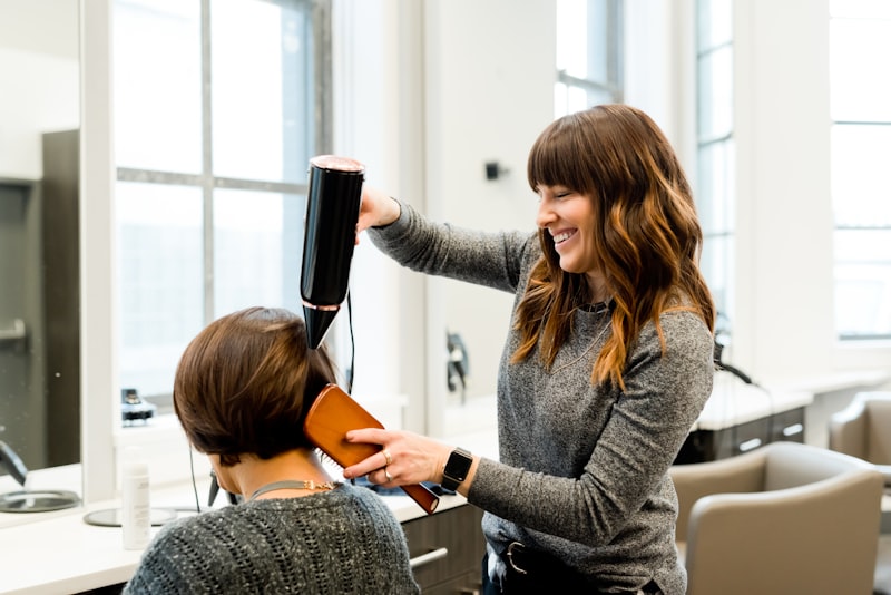 Hair Smoothing vs. Keratin Treatment: Which is Right for You?